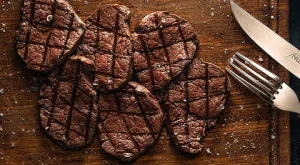 2026 Nusr-Et Menü Fiyat Listesi: Altın Kaplama Steak ve Burger Fiyatları