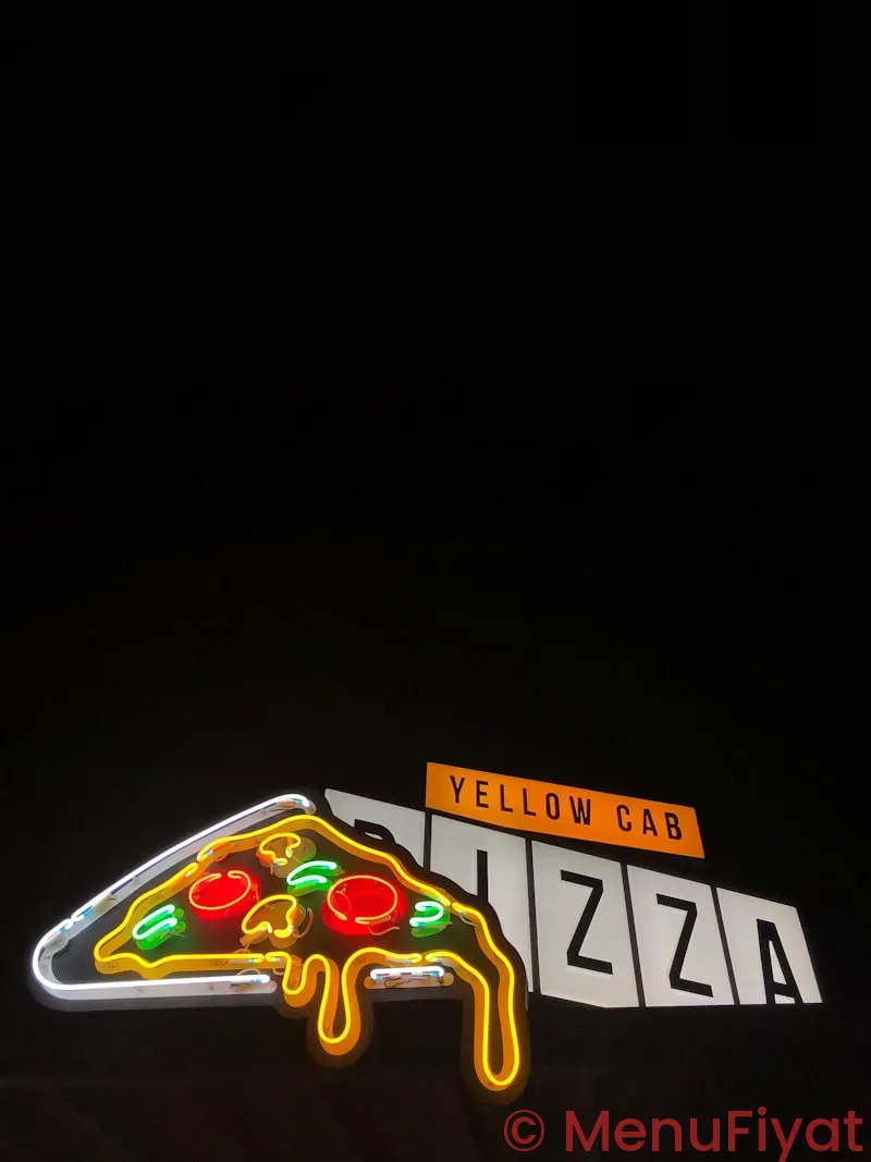 pizza lazza margarita pizza