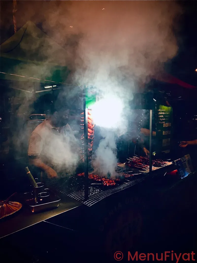restaurant smokey bones menu
